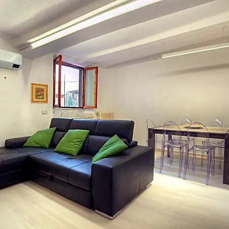 Apartment Viola's *